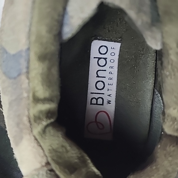 Blondo Glenda Waterproof Camouflage Suede Sneaker Size 8M - Picture 6 of 7